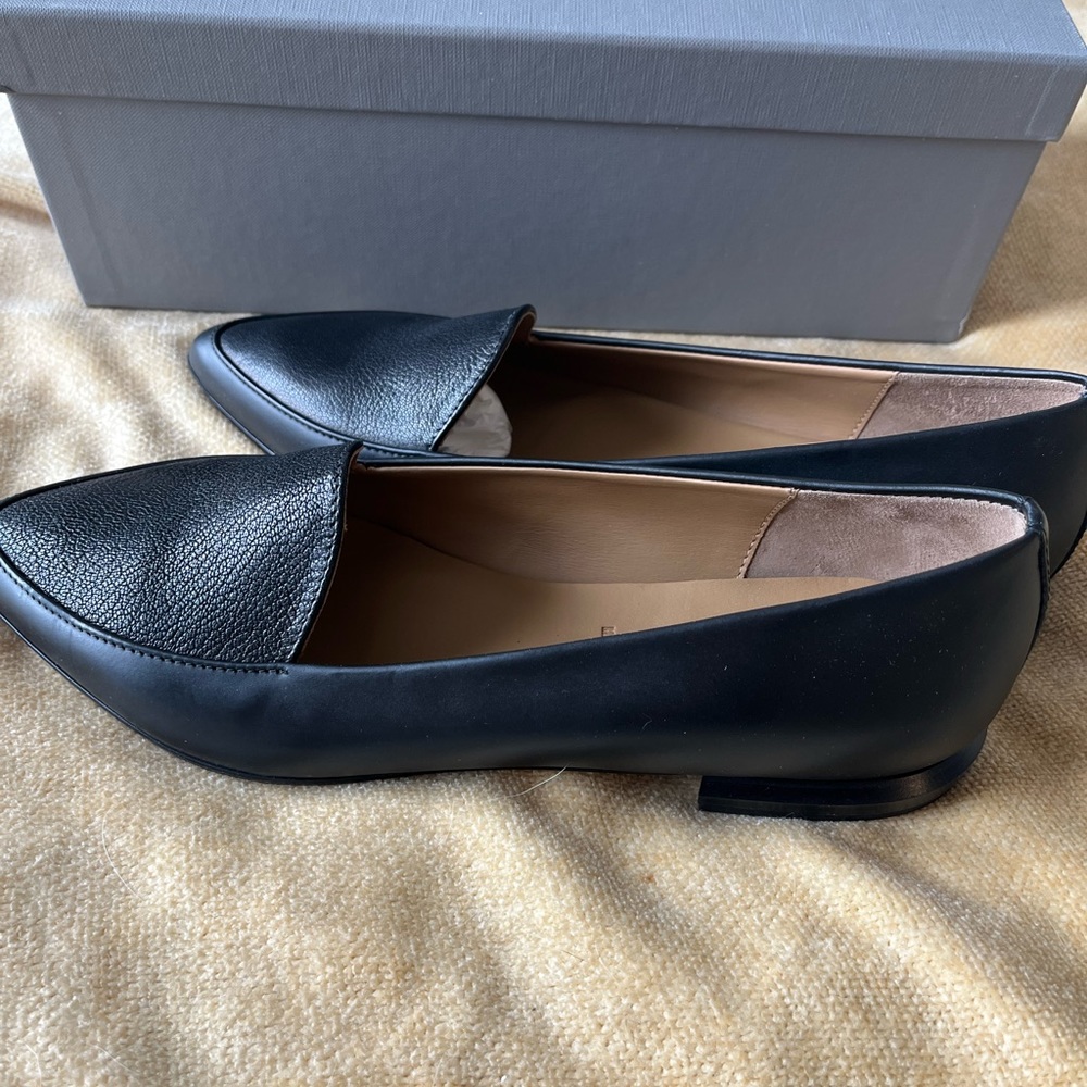 Womens Everlane pointed toe Italian leather flat